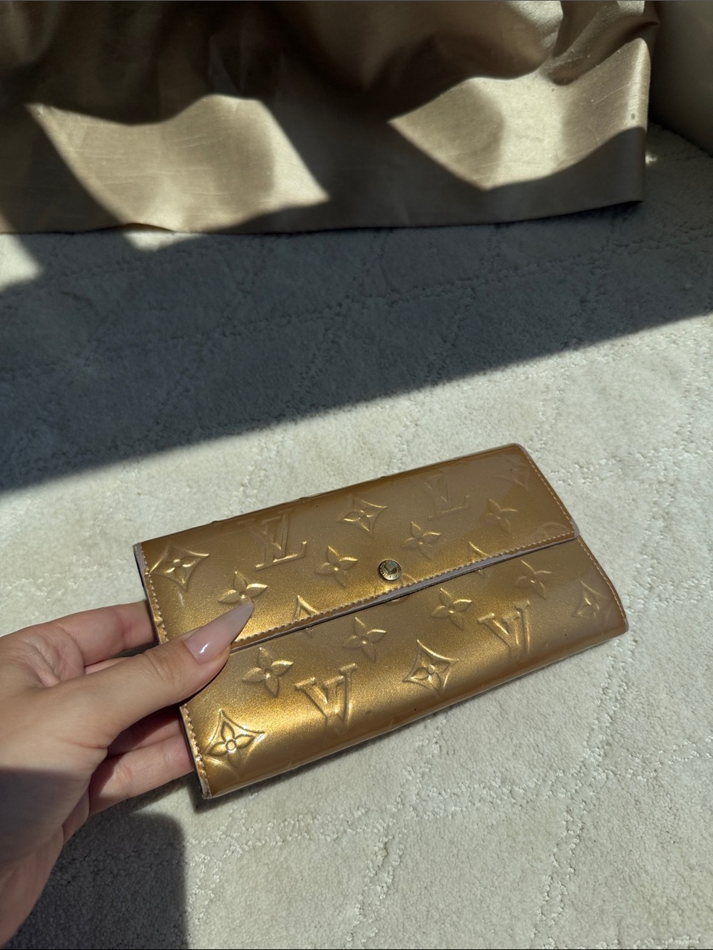 Louis Vuitton Gold Monogram Wallet - Picture 7 of 7